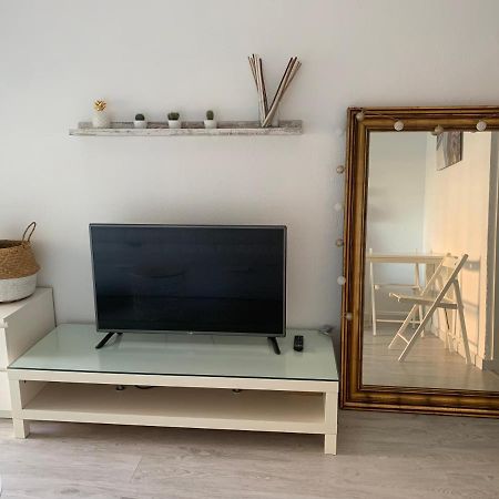 Acogedor Estudio En Primera Linea De Playa Benalmádena Zewnętrze zdjęcie