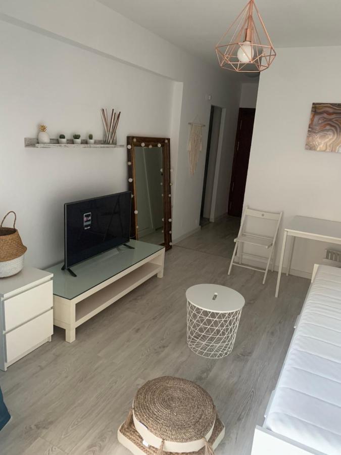 Acogedor Estudio En Primera Linea De Playa Benalmádena Zewnętrze zdjęcie